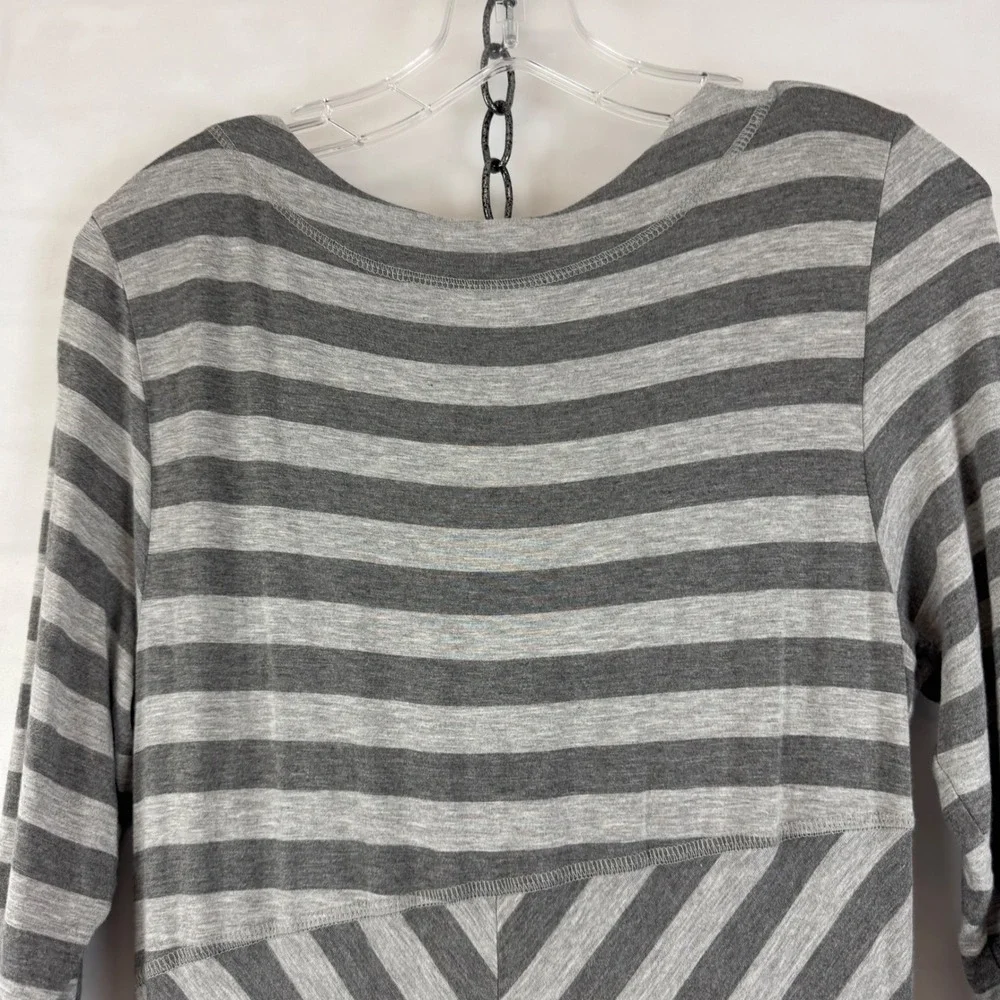 Athleta Gray Stripe Long Sleeve‎ Dress Twist Front Midi Women's Large